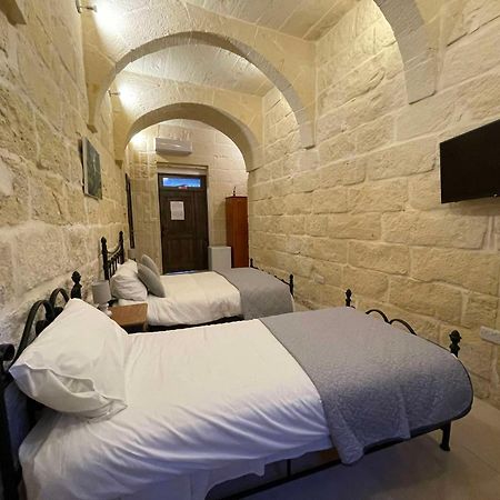 The Cloisters Bed And Breakfast Шаара Экстерьер фото