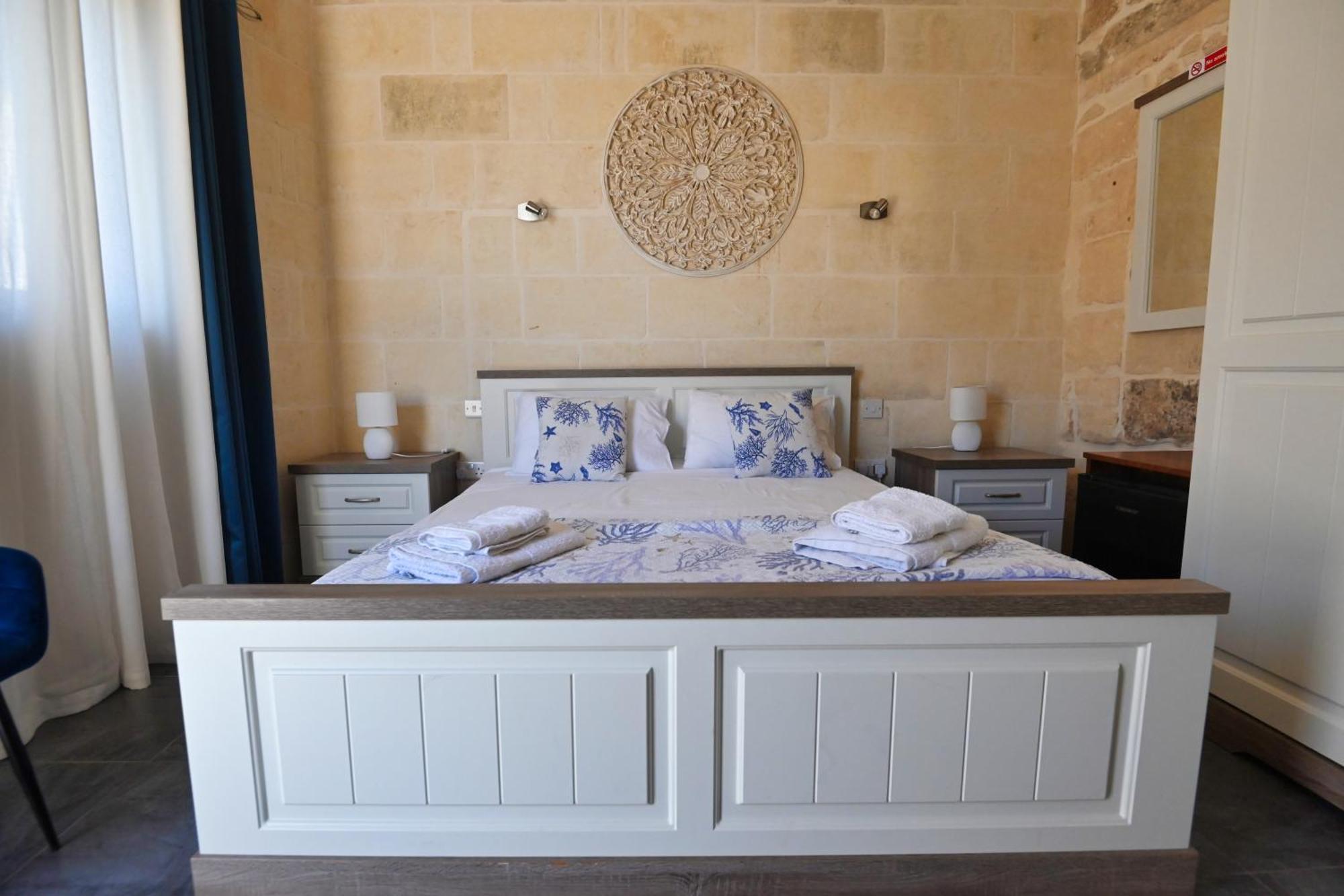 The Cloisters Bed And Breakfast Шаара Экстерьер фото