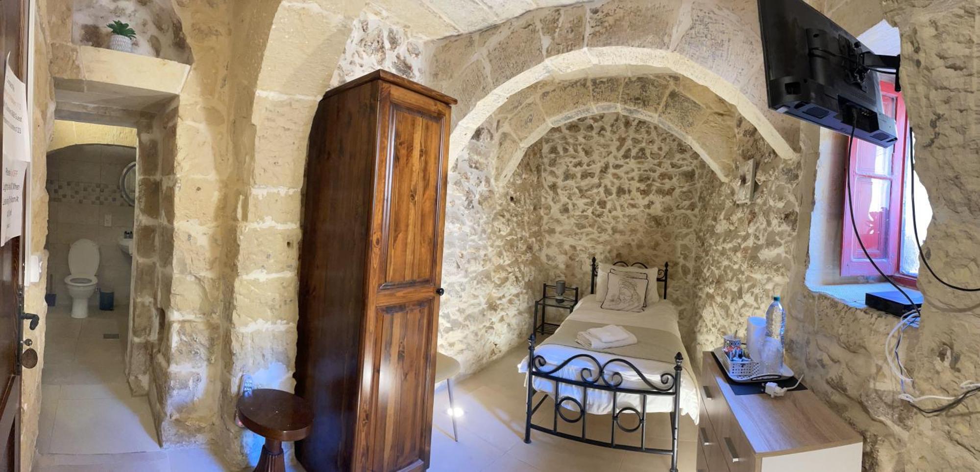The Cloisters Bed And Breakfast Шаара Экстерьер фото